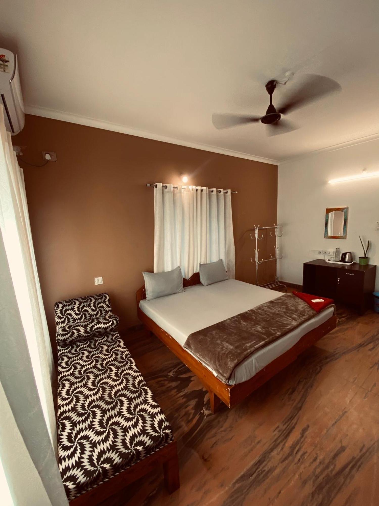 Hellovarkala Beach Resort Exteriör bild